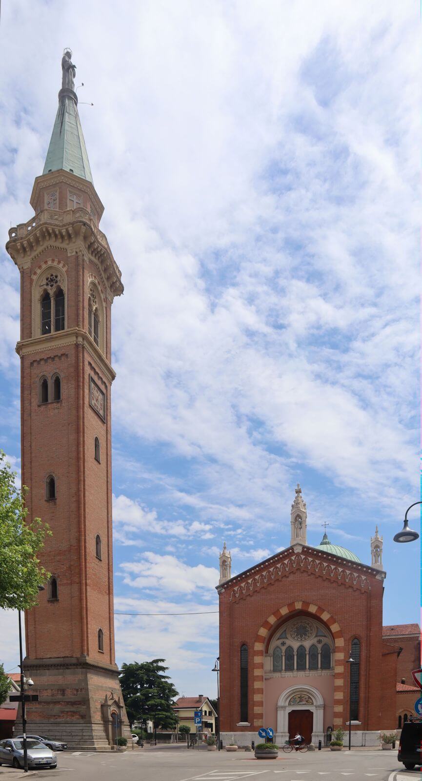 Santuario dell'Arcella</a> an der Stelle des früheren Klarissenklosters Santa Maria dell'Arcella in Padua