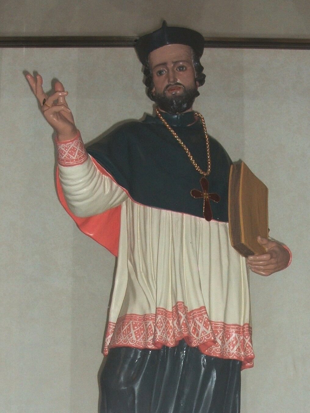 Statue in der Basilika „De Finibus Terrae” in Santa Maria di Leuca