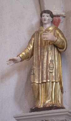 Statue in der Kirche von Montanay (20 km nördlich Lyon)