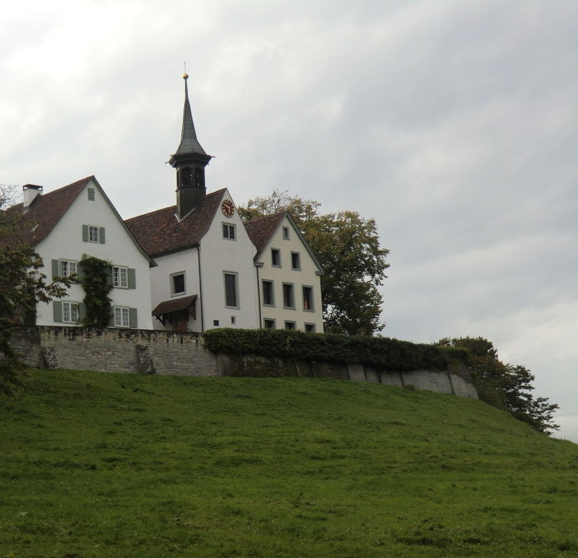 Kirche auf dem Margarethenhügel in Binningen