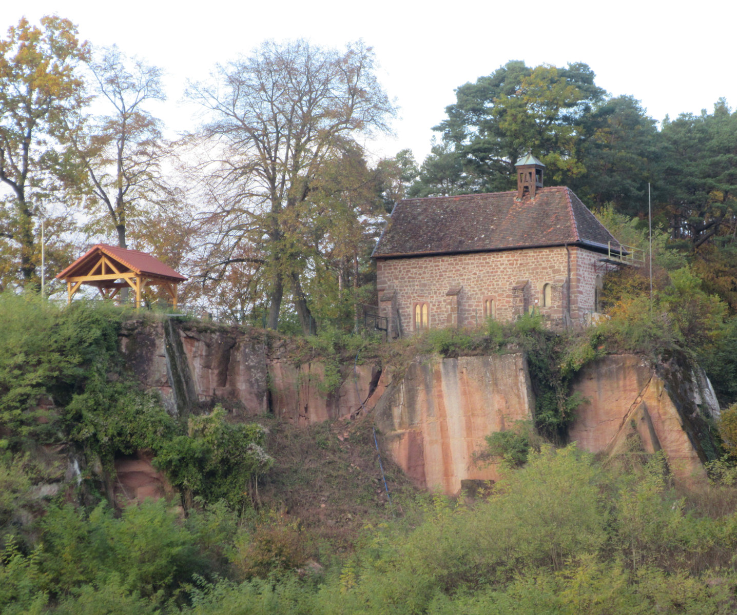 Cyriakus-Kapelle oberhalb von Lindenberg