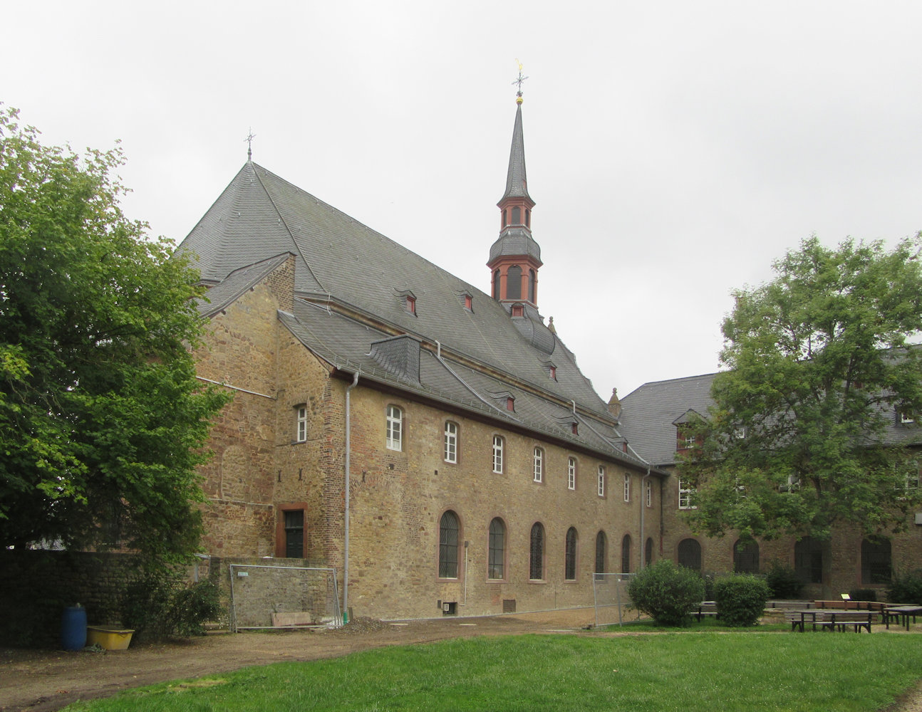 Kirche des ehemaligen Klosters in Füssenich