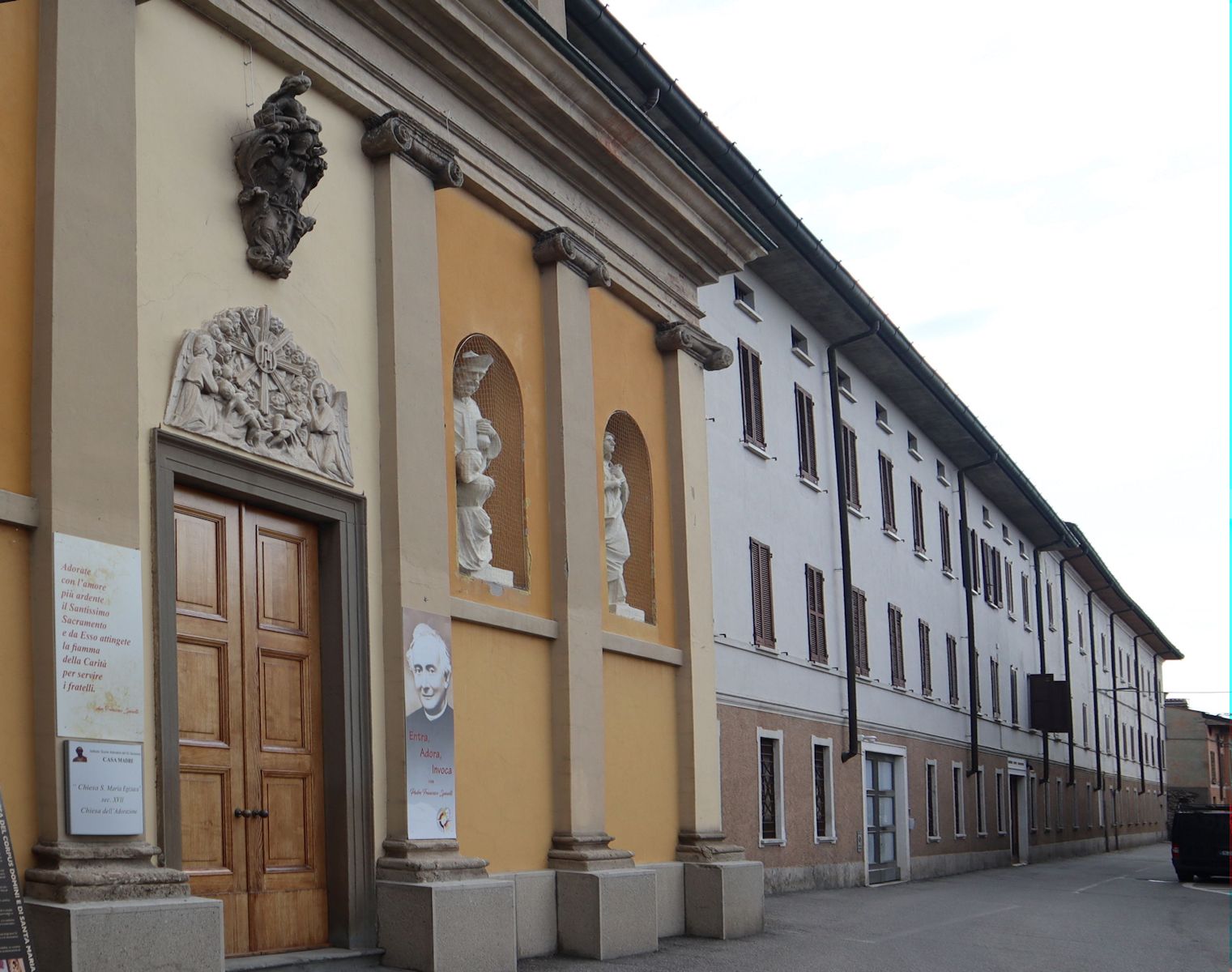 Kloster der „Suore Adoratrici del Santissimo Sacramento” in Rivolta d'Adda