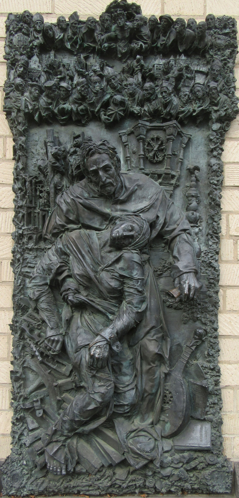 Bert Gerresheim: Epitaph, 1991, an der Stiftskirche in Kaiserswerth