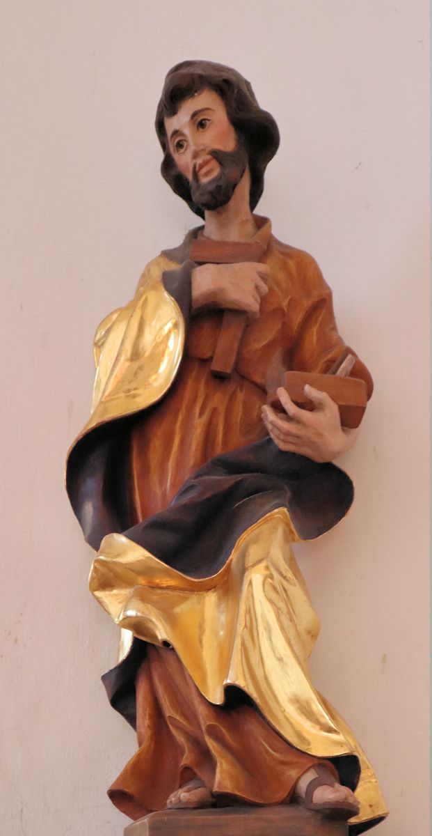 Statue in der Pfarrkirche in Lalling