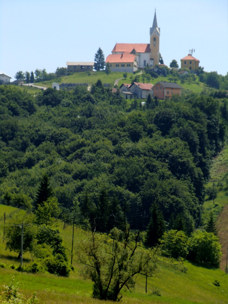 Die Hemma geweihte Wallfahrtskirche in Sv. Ema