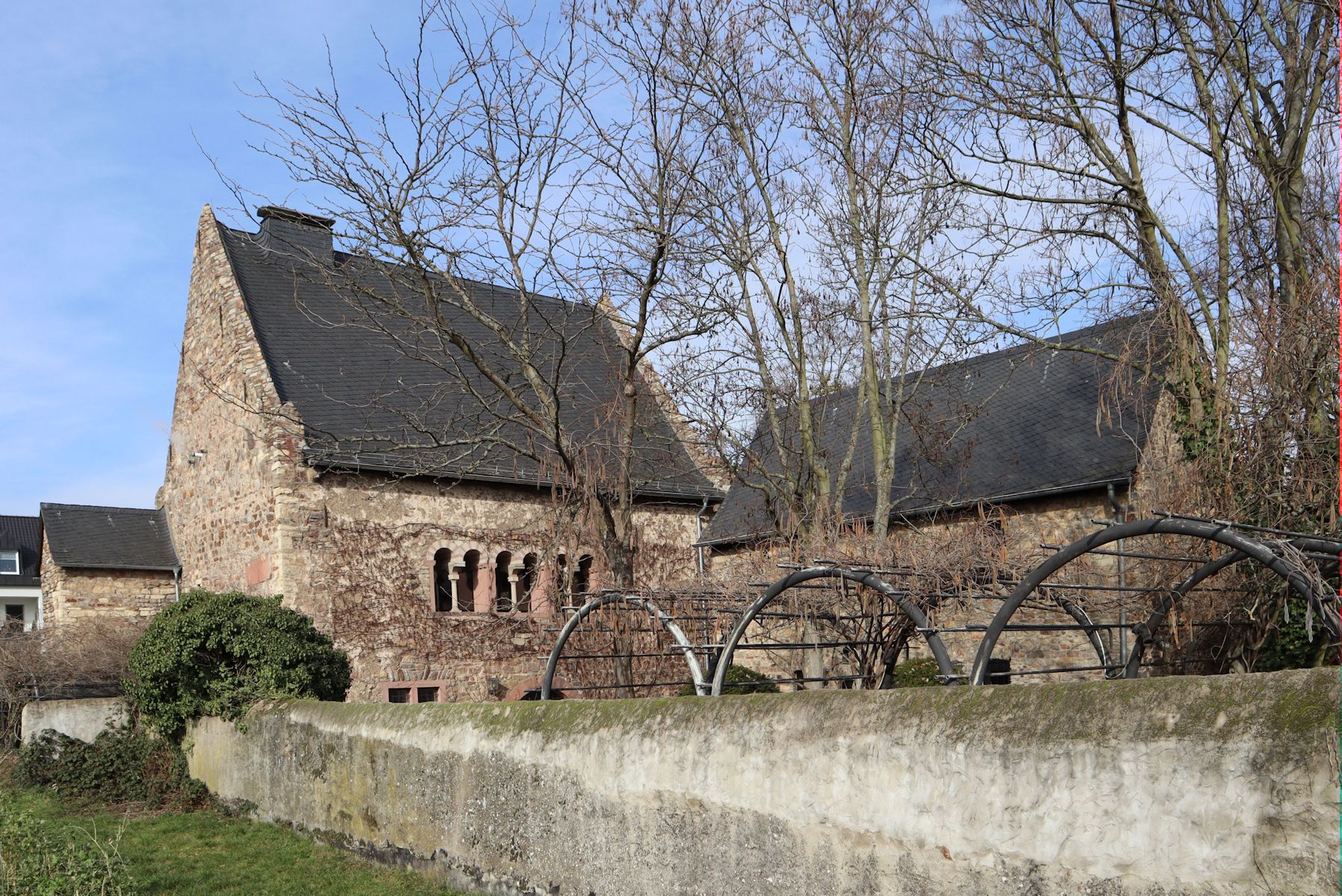 „Graues Haus” in Oestrich-Winkel