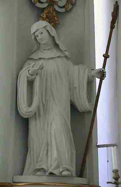 Statue in der Kirche des ehemaligen Klosters in Adersleben bei Halberstadt