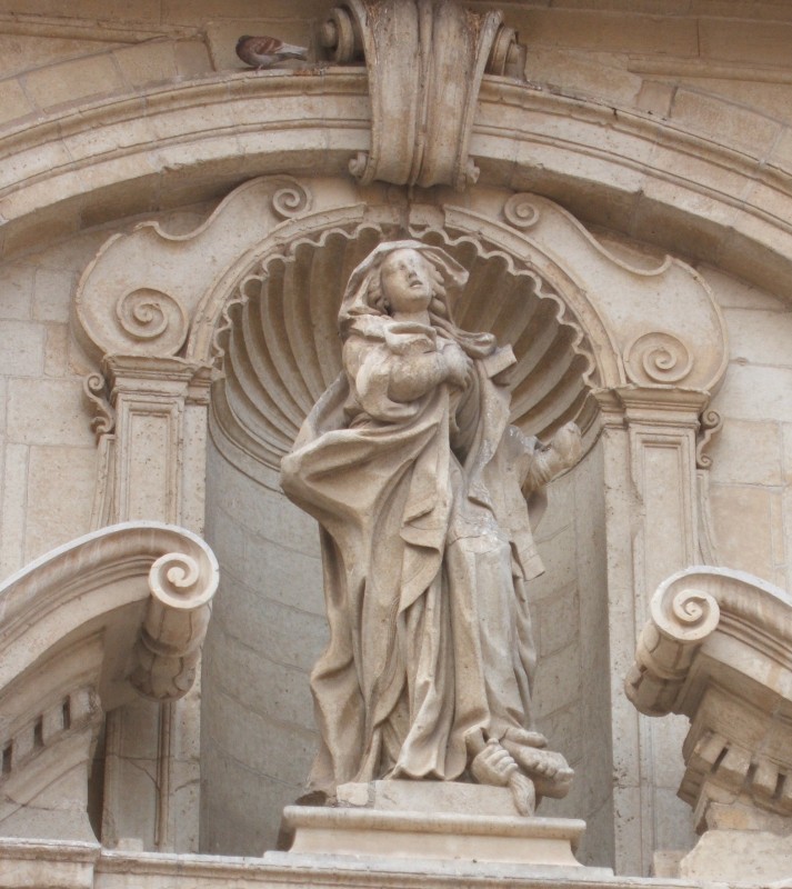 Mauro Manieri: Statue, 1717, an der Irene geweihten Kirche in Lecce