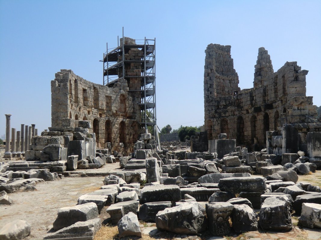 Ruinen des Gymnasums in Perge