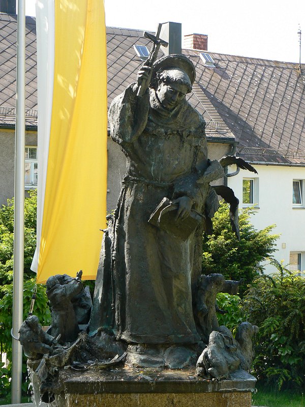 Denkmal in Liberatus' Geburtsort Konnersreuth