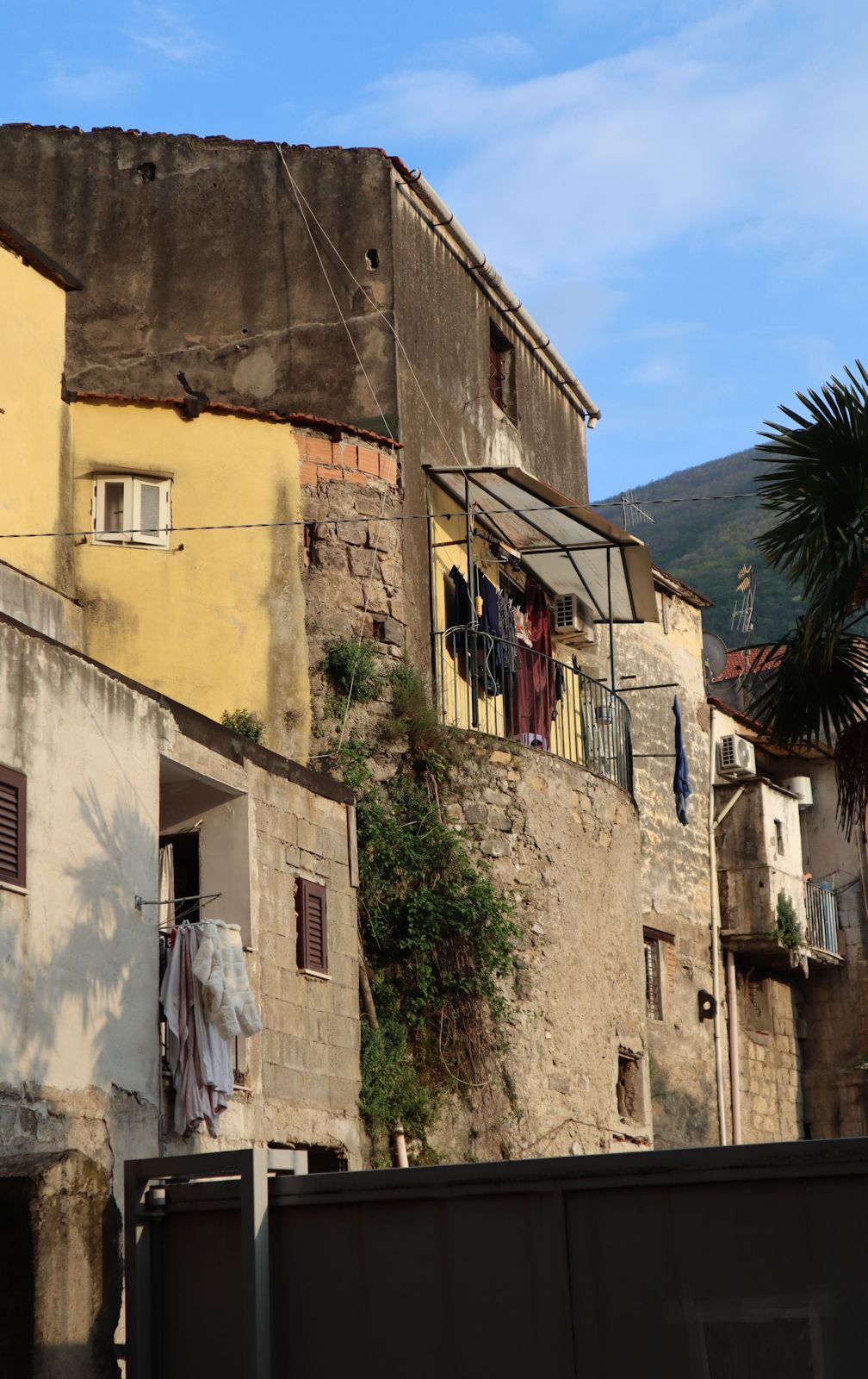 Torre di Cortimpiano , letzter Rest des Kastells des Königs von Neapel in Pagani