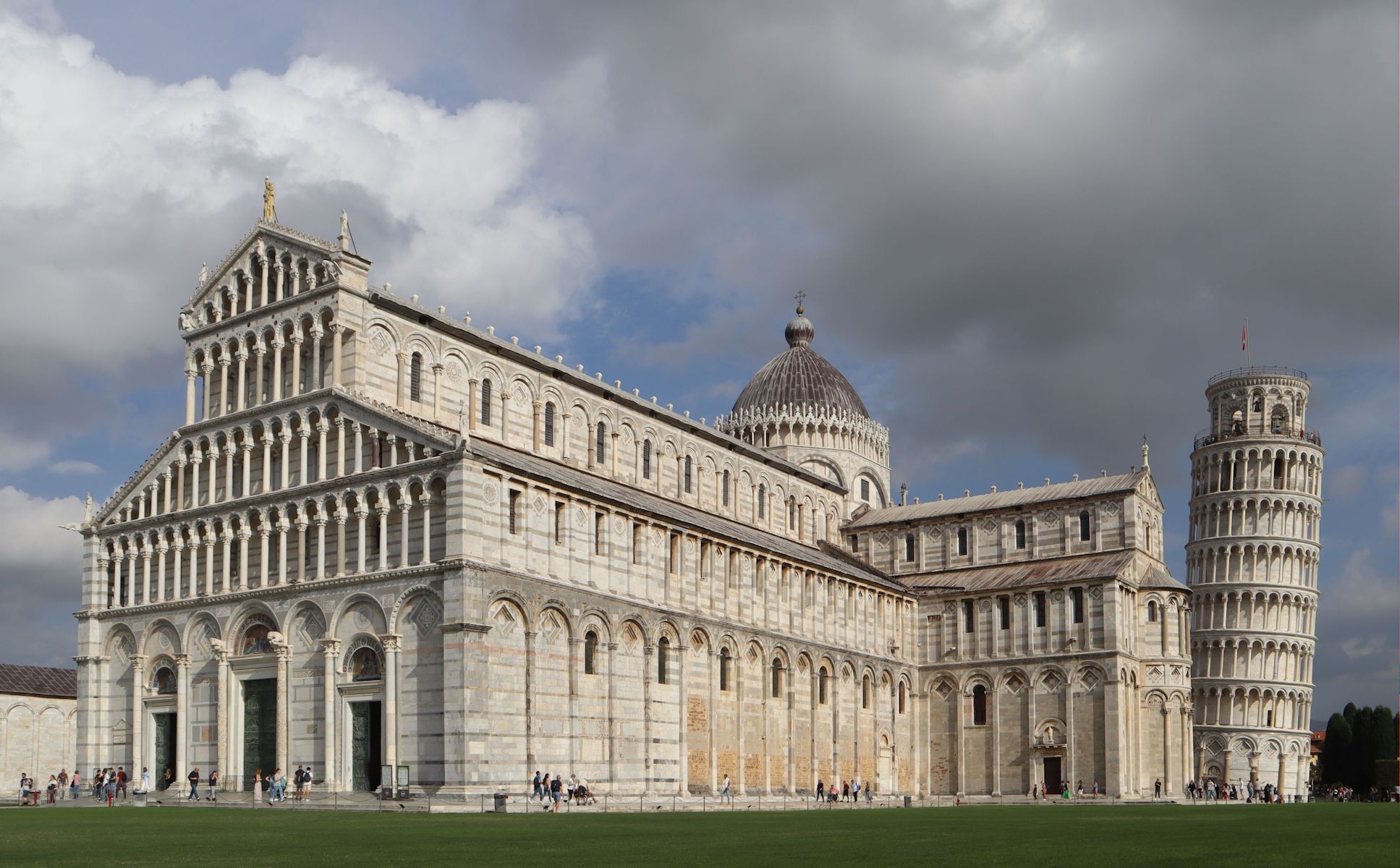 Kathedrale und „schiefer Turm” in Pisa