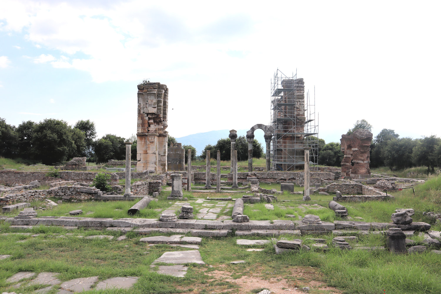 Reste der Basilika B in Philippi, erbaut um 550, wegen des Einsturzes der Kuppel aber nie fertiggestellt