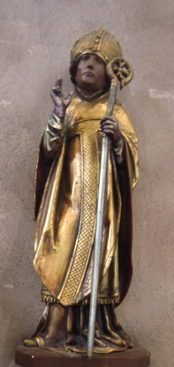 Statue in der Kirche des ehemaligen Klosters in Eschau