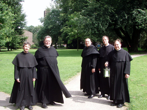 Serviten bei der Gründung der Propsteipfarrei St. Urbanus in Gelsenkirchen-Buer im Jahr 2007