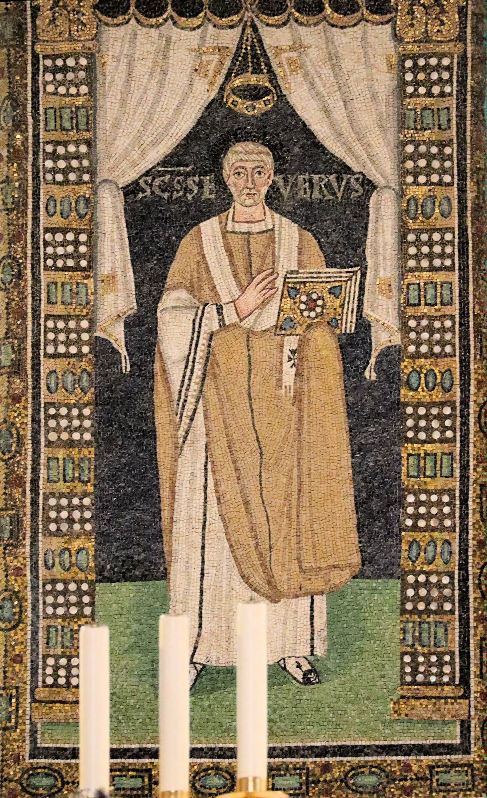 Mosaik, 6. Jahrhundert, in der Basilika Sant'Apollinare in Classe bei Ravenna