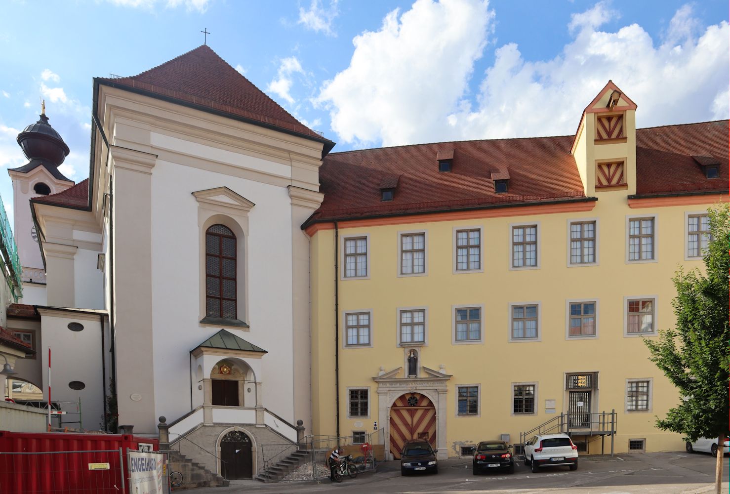 Walburgakirche, -kloster und Walburgagruft in Eichstätt