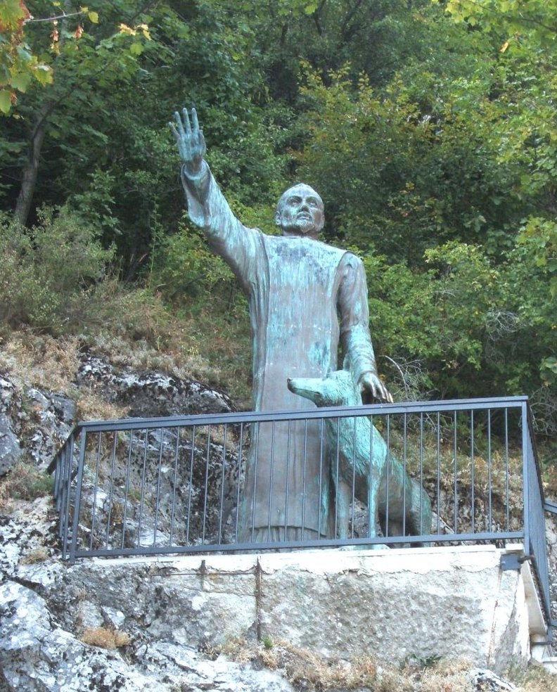 Denkmal am Kloster Monte Vergine