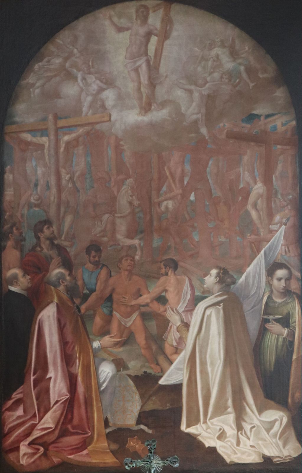 Bernardo Castello: Die Kreuzigung der Zehntausend Märtyrer mit (von links) einem Kanoniker, Eligius von Noyon, Ursula von Köln und Lucia von Syrakus, Altarbild, 1590, in der Basilika Santa Maria delle Vigne in Genua